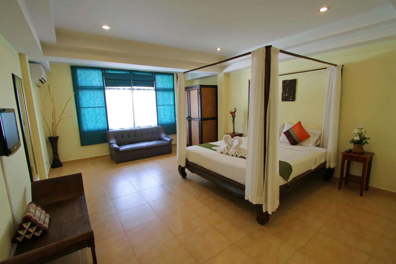 Karon Pool Hotel ภายนอก รูปภาพ