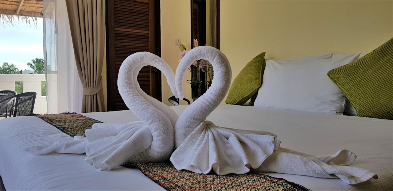 Karon Pool Hotel ภายนอก รูปภาพ